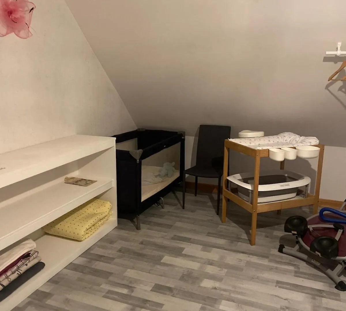 Maison Familiale La Rose D'Eve Vent La Roche-Derrien 0*,